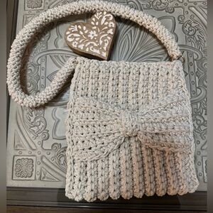 BONITO BOLSO Handcrafted Cream Crochet Bow Shoulder Bag - Women made by Yvonne